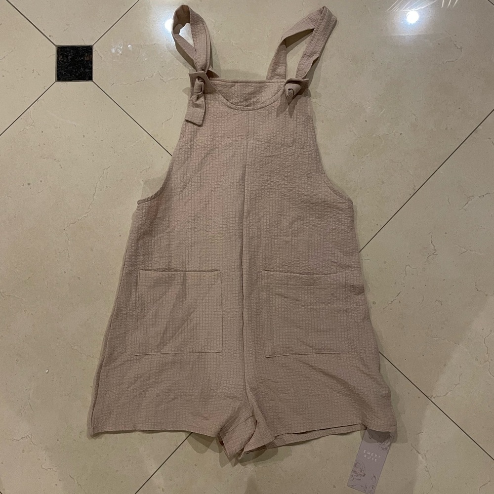 EMERY ROSE | Nude Romper
